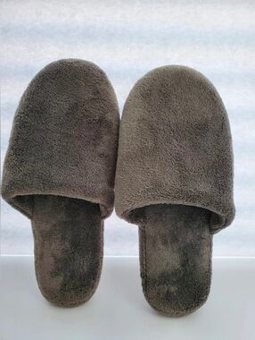 Restoration Hardware Luxury Plush Slippers Nickel Gray Unisex Comfy Sz L?(11.5")